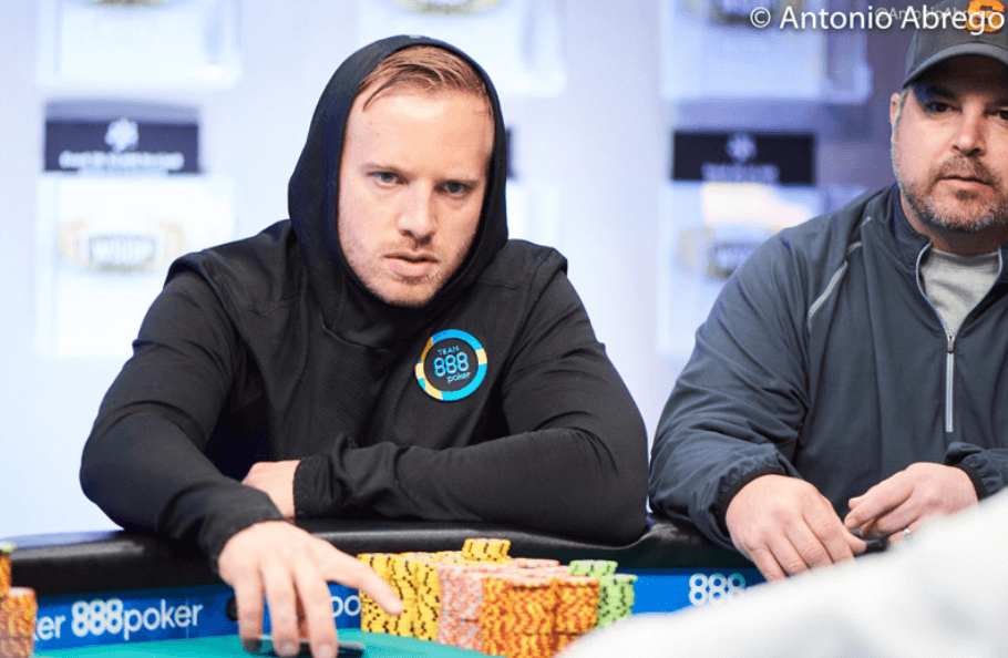 В финале турнира WSOP лидирует Мартин Якобсон