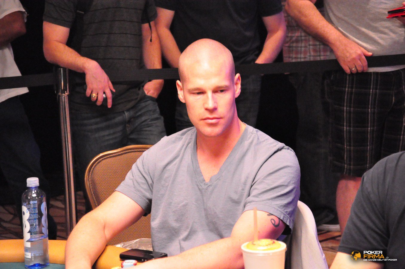 Антониус побеждает Цао