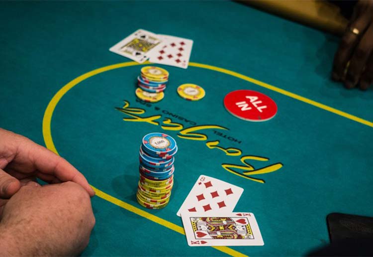 Что такое оверлей в покере