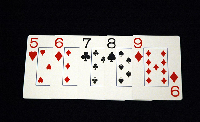 Стрит от пятерки до девятки